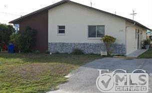 1st image of 128 SE 16th Pl