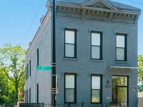 1001 W 16th St, Chicago, IL 60608