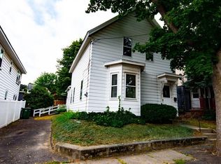25 Fulton St, Fitchburg, MA 01420