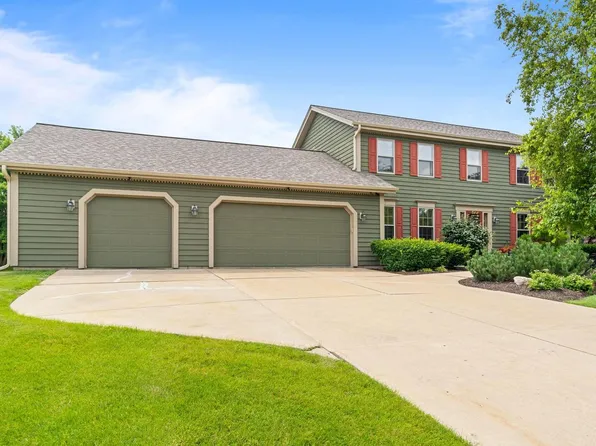 13845 West Maria DRIVE, New Berlin, WI 53151