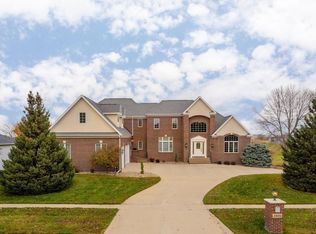 1804 Partridge Ln, Waterloo, IA 50701