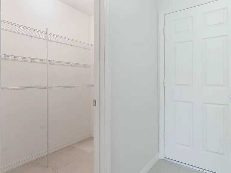 4602 Harvest Row Ln — Photo 23