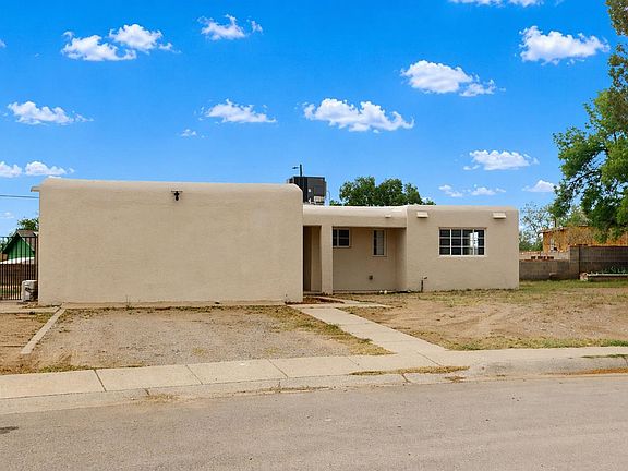 3rd image of 1816 Corte Del Ranchero