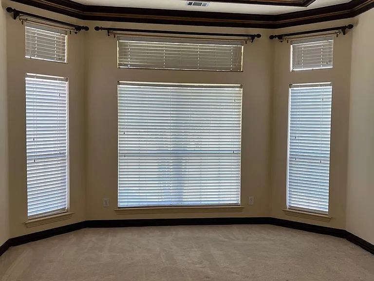 2800 Browning Dr — Photo 8