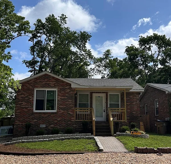 2502 Sharondale Dr — Photo 4