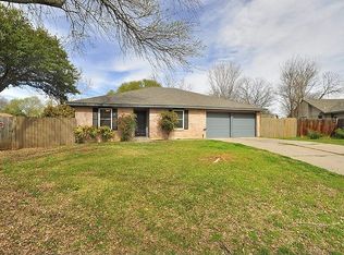 1010 Rolling Green Dr, Round Rock, TX 78664
