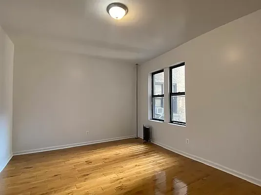 Rented by REAL New York | media 3