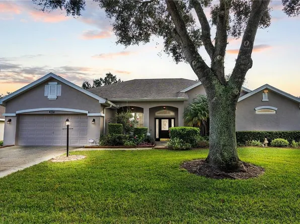 3037 Sutton Woods Dr, Plant City, FL 33566