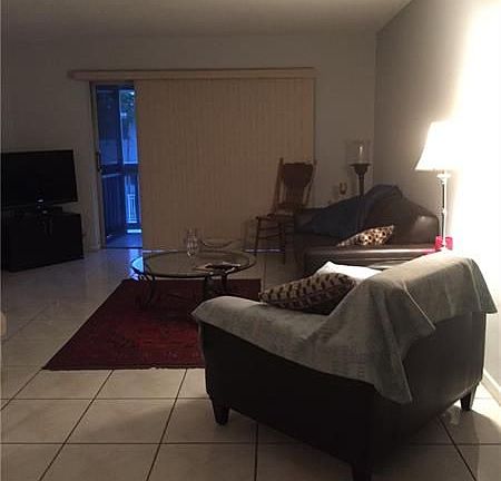 4th image of 322 N Federal Hwy APT 238