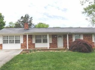 6037 Starhurst Dr, Knoxville, TN 37921