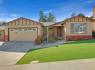 17817 Hillside Ct, Castro Valley, CA 94546