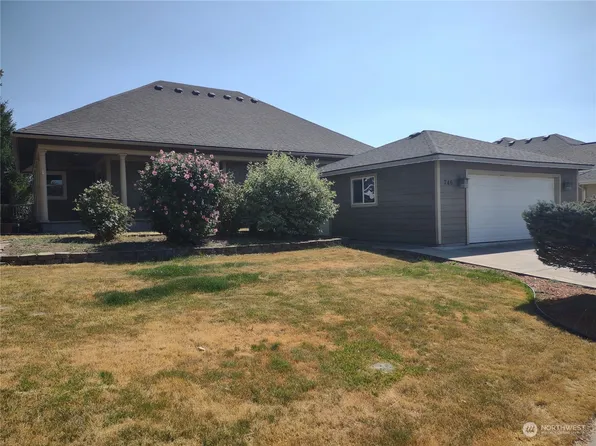 746 SE Songbird Lane, College Place, WA 99324