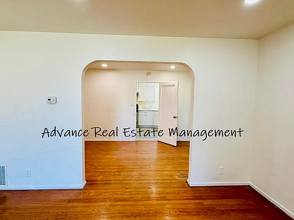 4th image of 4424 Lantana Ave