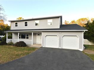 9 Pine Dr, Stony Pt, NY 10980