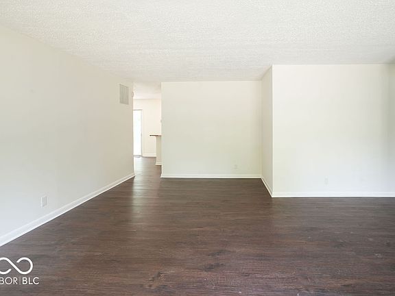 4th image of 3720 Breen Dr
