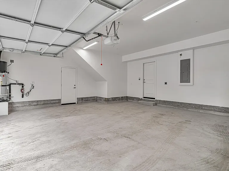 1010 Sinopia Ter — Photo 52