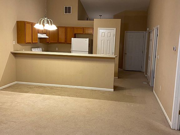 4th image of 10922 Upland Terrace Dr