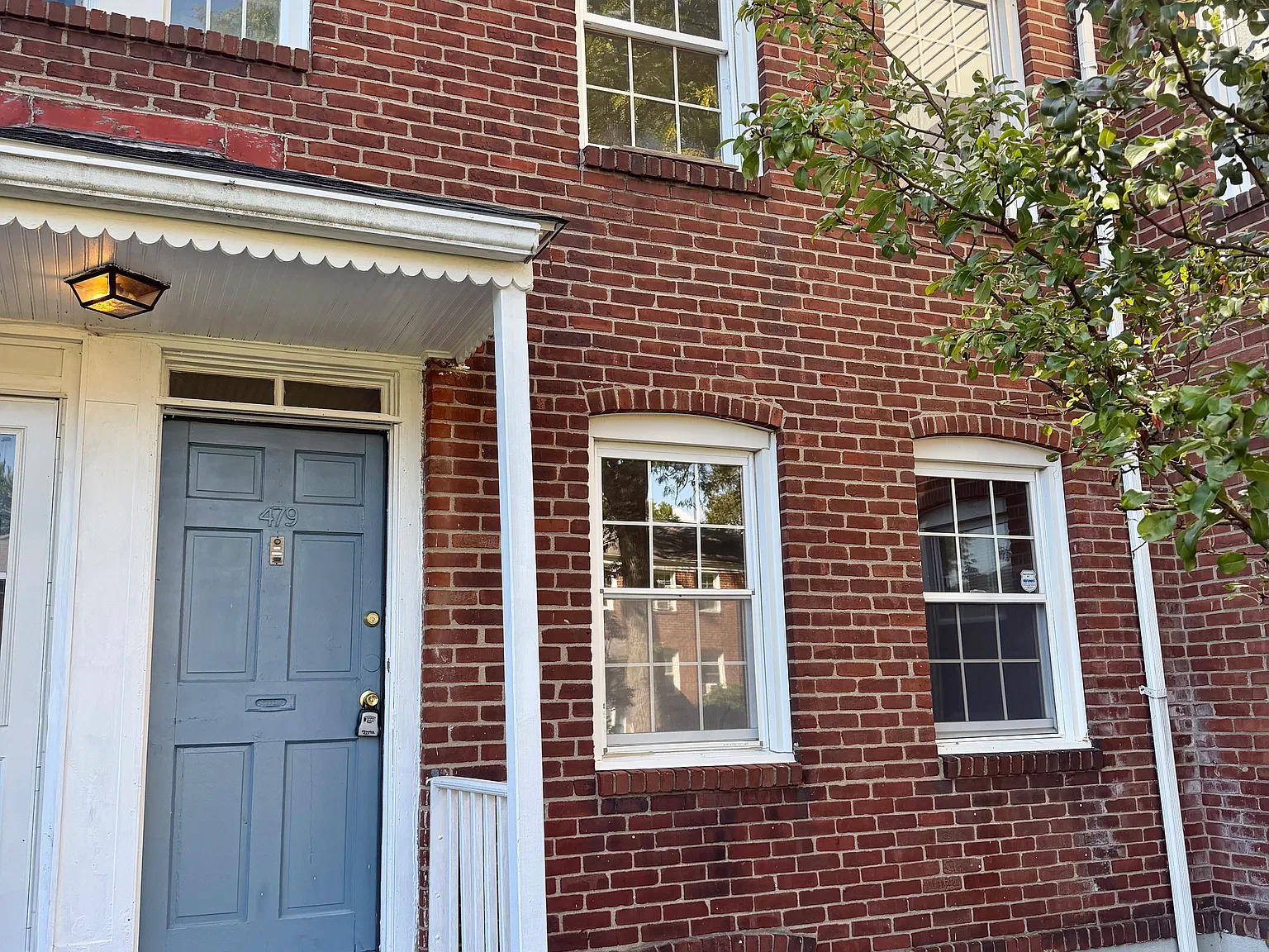 2 bed, 759 sqft, $1,750 — Photo 1