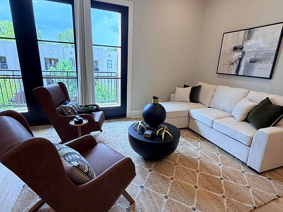 3rd image of 403 Russell St #307