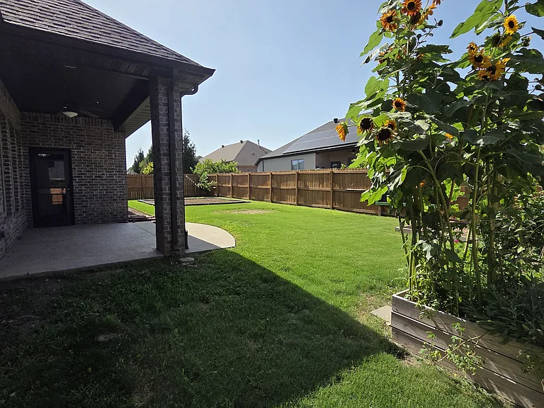 530 Joshua Pass — Photo 20