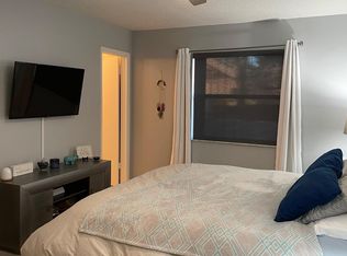 4 Chestnut Cir, Hollywood, FL 33026