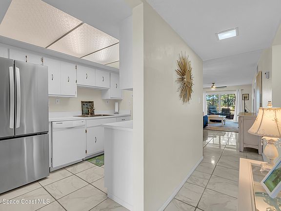 5th image of 3680 Barna Ave Unit 107