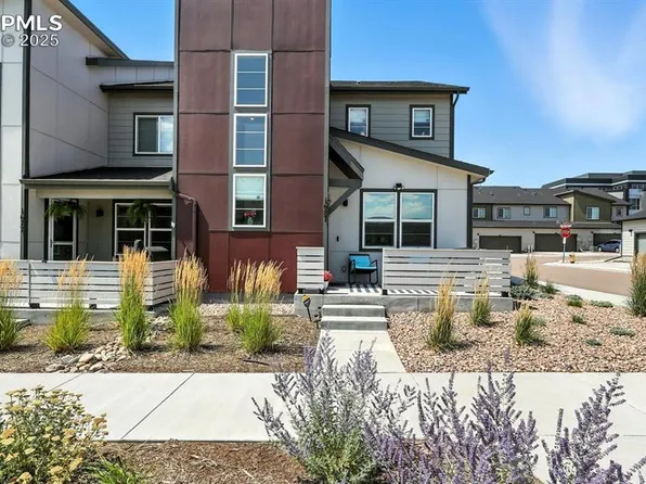 1687 Blue Sapphire Vw, Colorado Springs, CO 80908