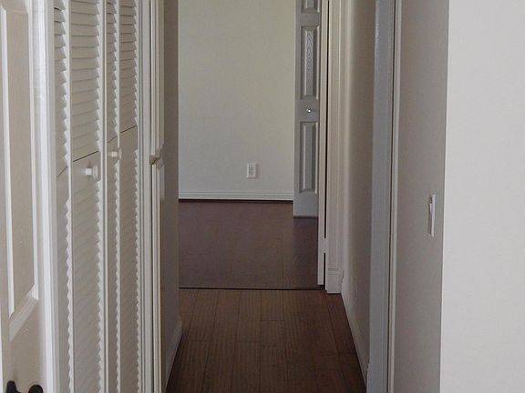 5th image of 516 Park Shadow Ct