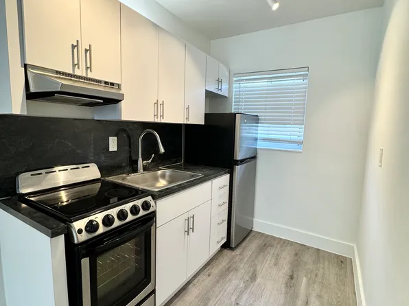 1035 9th St APT 17, Miami Beach, FL 33139