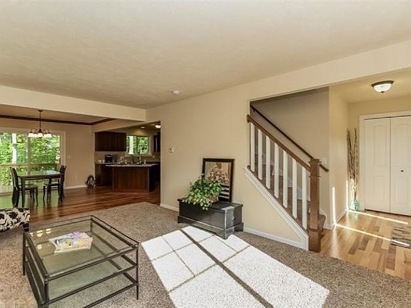5th image of 9445 Scotsmoor Dr