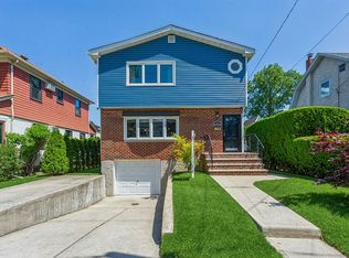 641 5th Ave, New Hyde Park, NY 11040