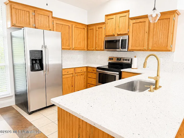 309 Seal Ave — Photo 4