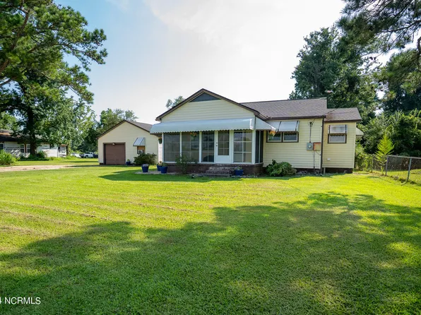 1745 Belgrade Swansboro Road, Maysville, NC 28555