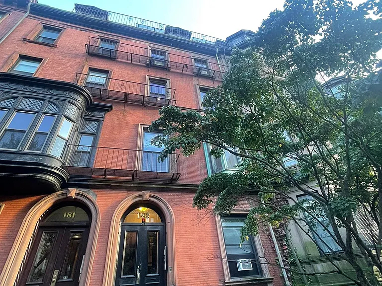 183 Beacon St #5R — Photo 8