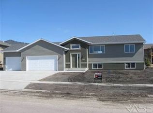 804 Quartz Ave, Brandon, SD 57005