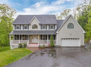 17 Mega Ln, Carmel, NY 10512