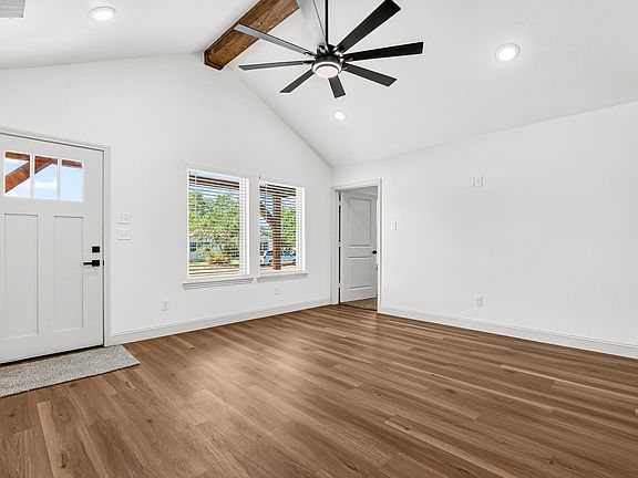 4th image of 704 11th St