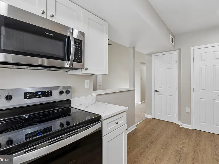 2789 Bordeaux Pl — Photo 9