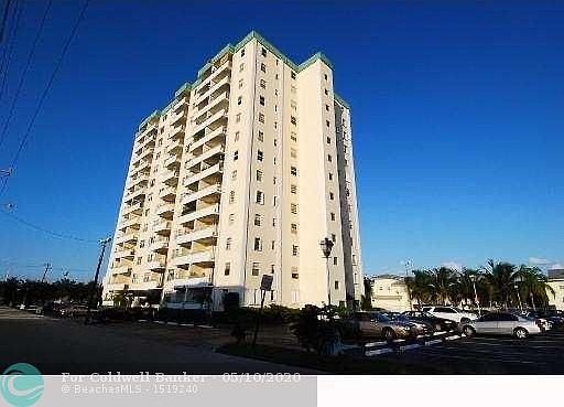 1st image of 900 NE 18th Ave APT 906