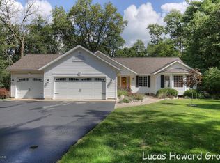 1559 Hawthorne Hills Dr SE, Ada, MI 49301