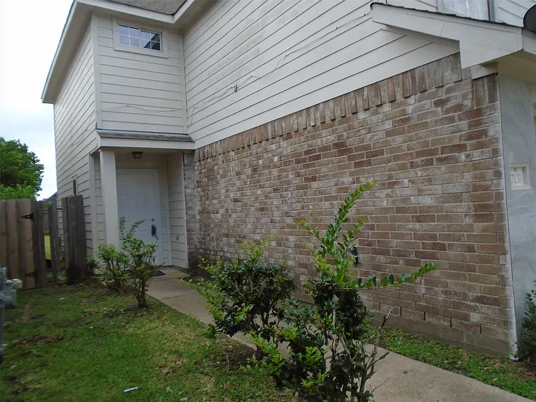 7131 Sedona Ct — Photo 3