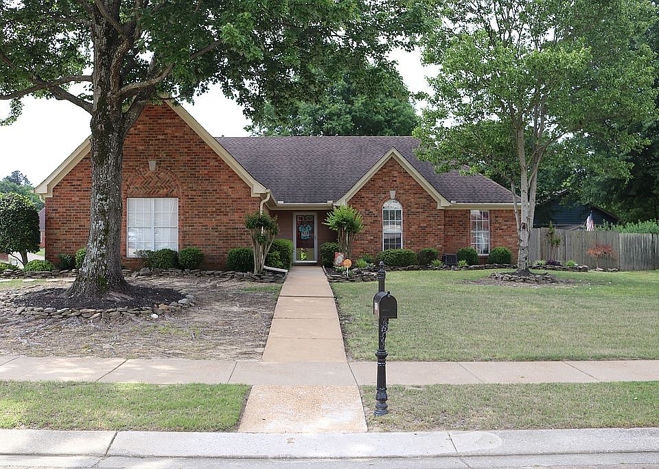 1st image of 1959 Greencliff Dr