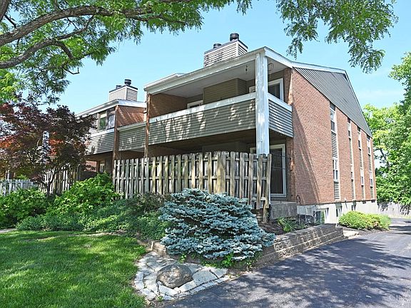 2nd image of 3433 Traskwood Cir APT B
