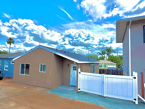 3629 Maple St Photo 1