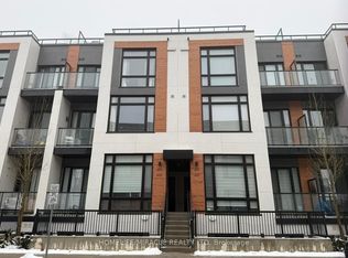 2 Steckley House Ln #924, Richmond Hill, ON