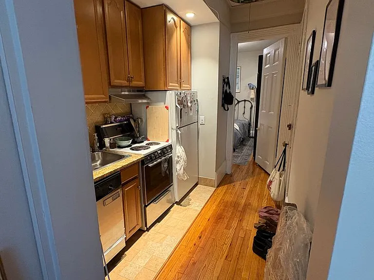 270 Dartmouth St #4 — Photo 13