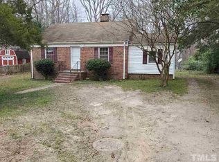 19 Hawthorne Dr, Durham, NC 27712