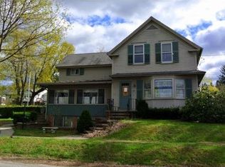 83 Franklin St, Clinton, MA 01510