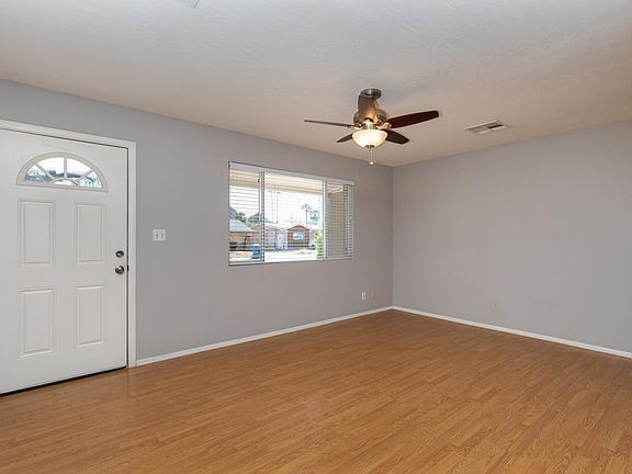 3rd image of 2326 E Delgado St