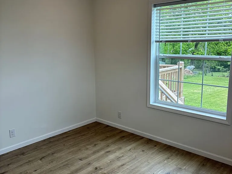 2517 S Banta Ave — Photo 16